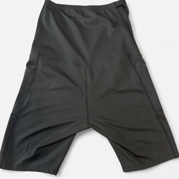 Women's Maternity Black Shorts - Picture 4 of 5